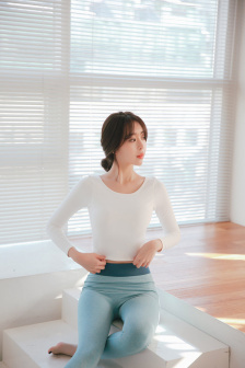 美女热舞